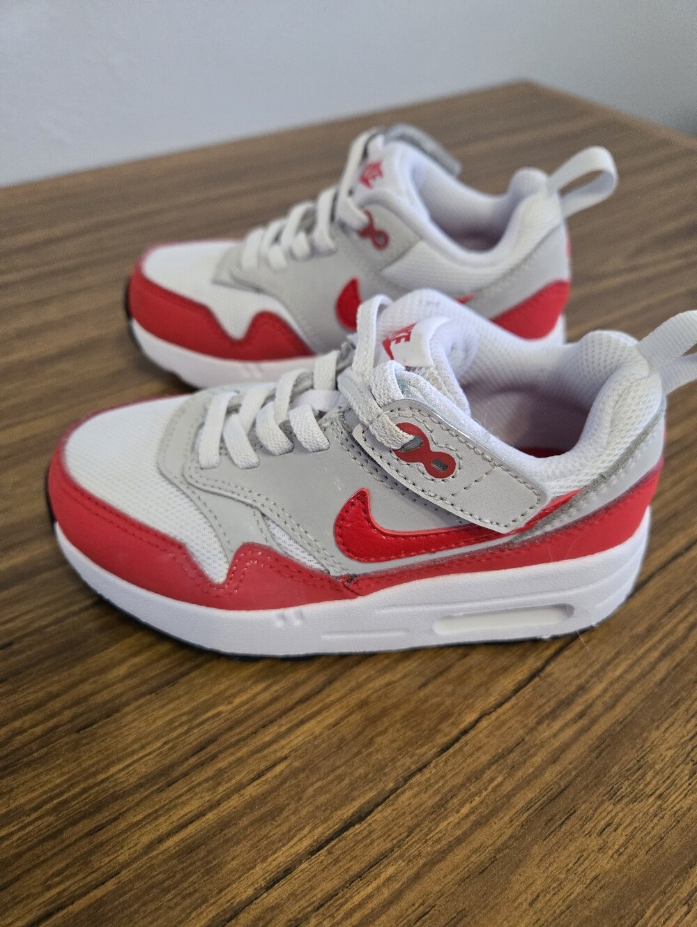 Nike Air Max Kids White & Red Sneakers Toddler 9C 15 cm Very Good DZ3308-003